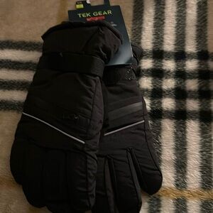 Tek Gear Ski Gloves NWT